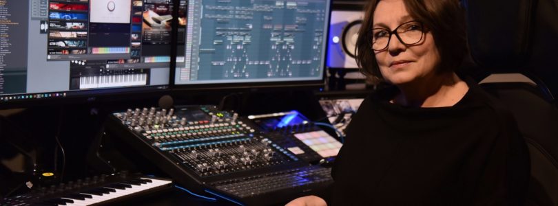 NASZA KSIĘGARNIA: KRYSTYNA CZUBÓWNA W KAMPANII PROMOCYJNEJ GRY EKOSYSTEM