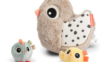 Done by Deer Zabawka sensoryczna Kurka Clucky z pisklętami