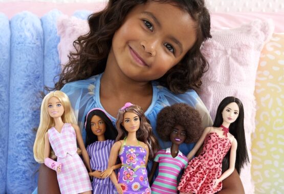 MATTEL WPROWADZA PIERWSZĄ BARBIE REPREZENTUJĄCĄ OSOBY W SPEKTRUM AUTYZMU