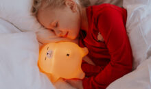 Mary’s oddychająca lampka LED Miś Chrapuś